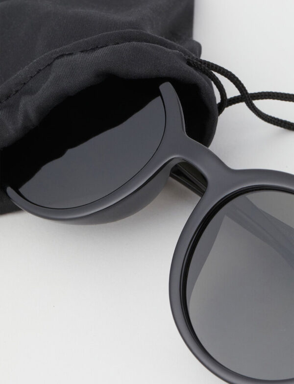 Polarised Sunglasses - Image 6