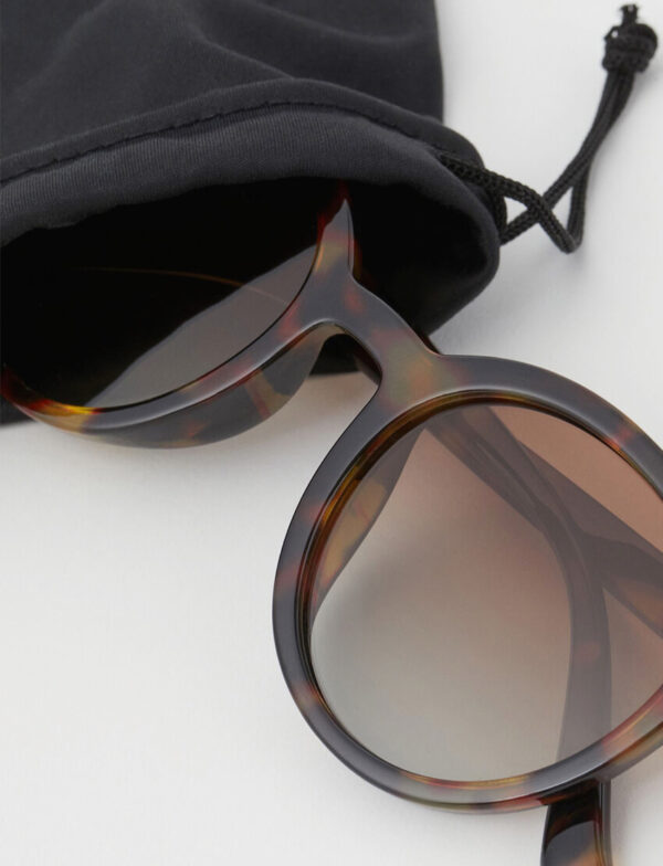 Polarised Sunglasses - Image 3